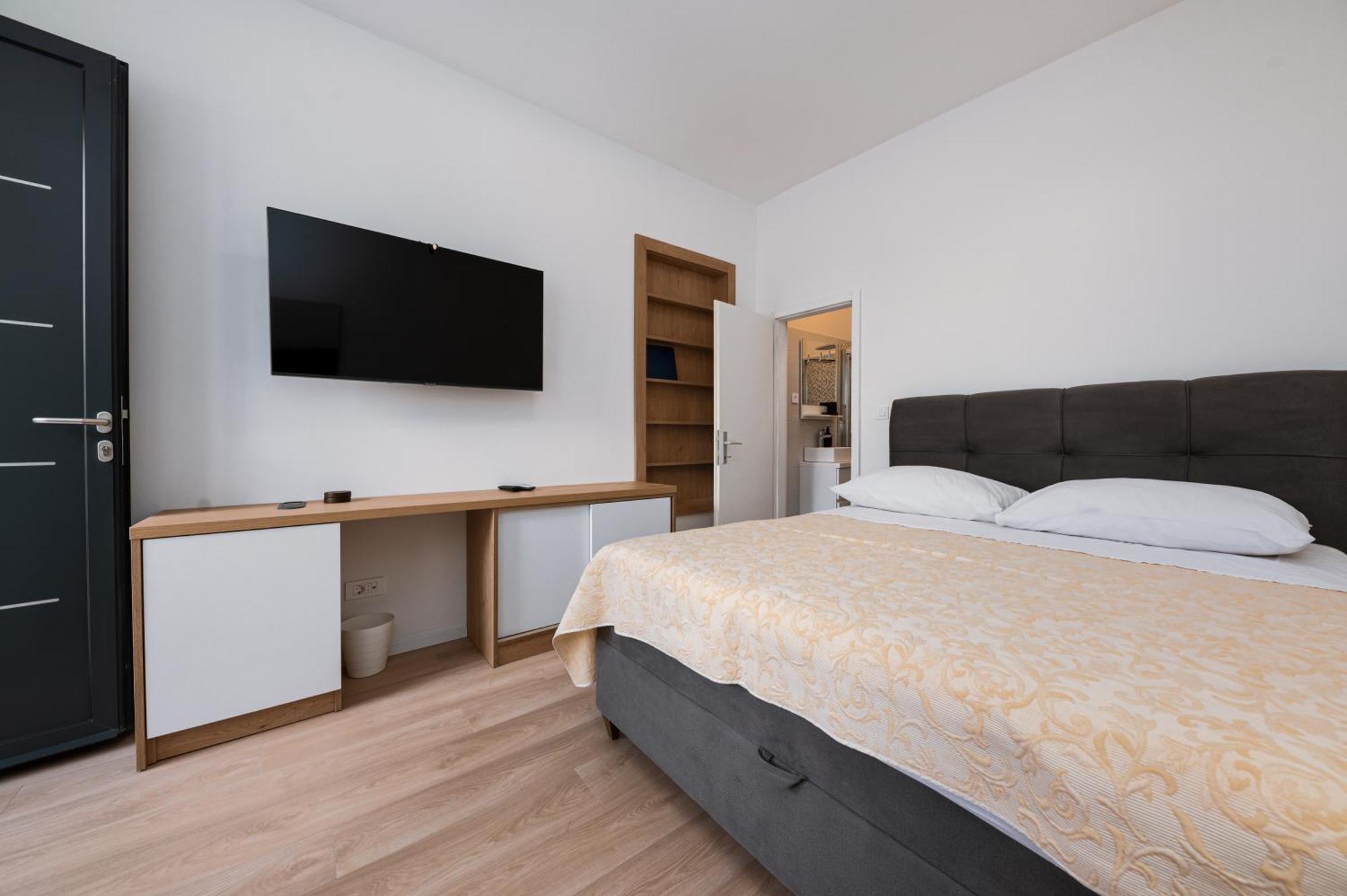 Villa Senzen Baska Voda Room photo